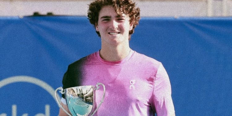 João Fonseca vence argentino por 2 sets a 0 e avança no Australian Open