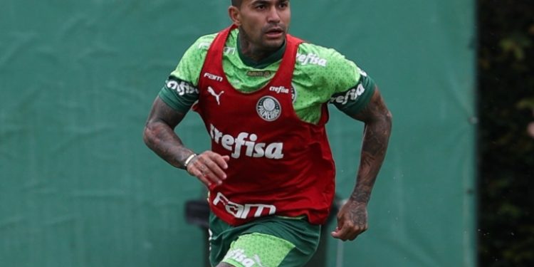 Dudu responde Leila Pereira após declaração da presidente do Palmeiras: “Me esquece”