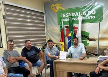 Áurea e Centenário fecham parceria para fazer manutenção das estradas
