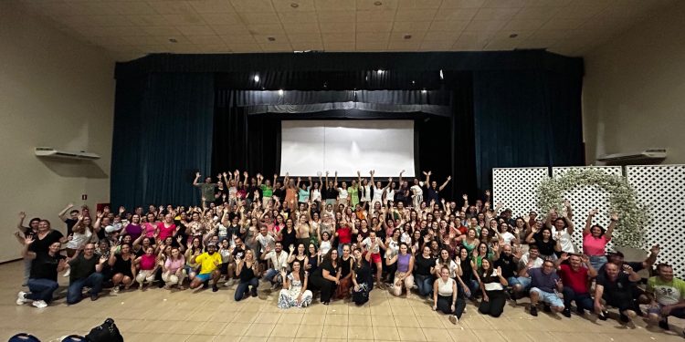 Evento marca acolhida dos profissionais da Educação com palestra sobre saúde mental