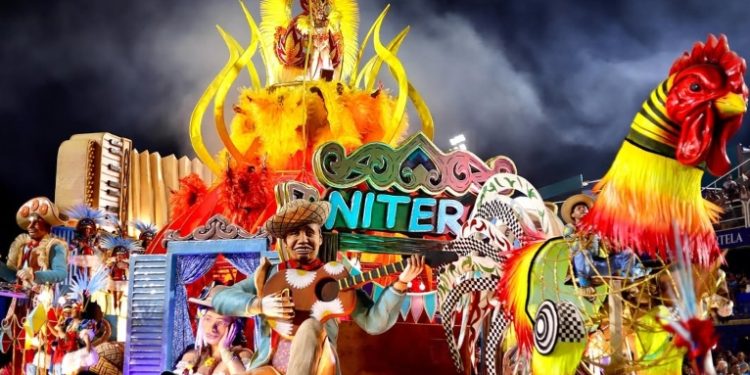 Acadêmicos de Niterói vence a Série Ouro do Carnaval 2025 do RJ