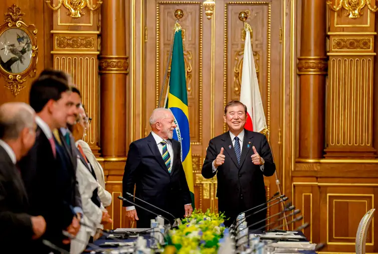 Presidente da República, Luiz Inácio Lula da Silva, durante reunião bilateral com o Primeiro-Ministro do Japão, Shigeru Ishiba, na sala Kacho-no-Ma, do Palácio Akasaka. Tóquio - Japão.  Foto: Ricardo Stuckert / PR