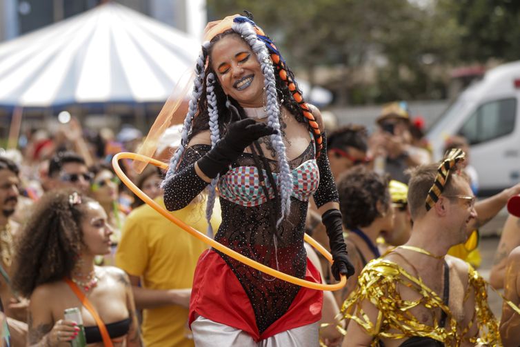 Joédson Alves/Agência Brasil Brasília (DF), 01/03/2025 - Bloco de carnaval, Aparelhinho nas ruas de Brasília.
Foto: Joédson Alves/Agência Brasil