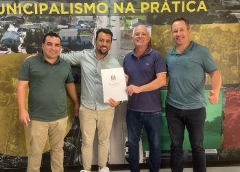 Prefeitura de São João da Urtiga busca parcerias para melhorias em reunião na Sedur