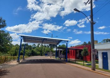 Prefeitura de São João da Urtiga conclui construção de novo coberto na entrada da Creche EMEI Lar Doce Lar