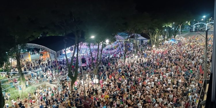 Gaurama fortalece tradicional carnaval de rua e resgata programação infantil