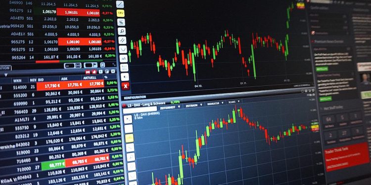 Bolsas da Europa desabam pressionadas por tarifas dos EUA