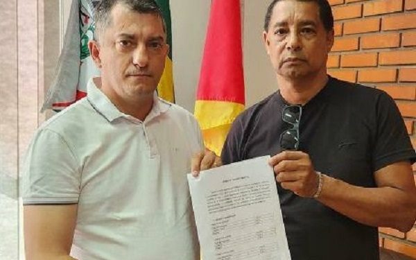 Prefeito Sidinei Lopes de Lima recebe contrato de municipalização de trecho da ERS 442 e anuncia melhorias na rodovia