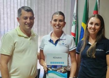 Prefeito de Machadinho recepciona representantes do Consórcio Machadinho