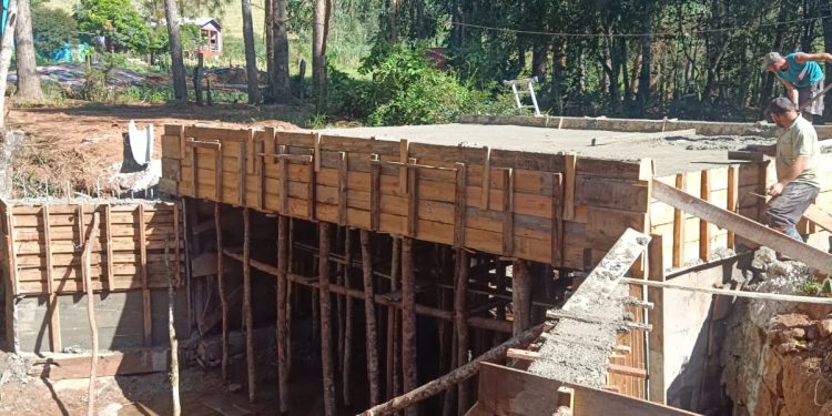 Ponte de concreto está sendo construída na Linha Formenton em Marcelino Ramos