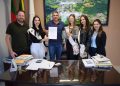 Comitiva de Soberanas de Carlos Gomes faz visita à gestores do Executivo de Paim Filho