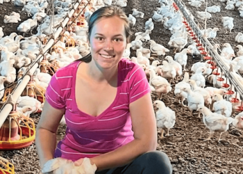 Jovens no campo: filha única assume granja da família e mostra força da nova geração na avicultura