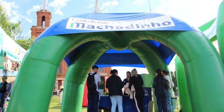 Consórcio Machadinho participa da ação Escola na Praça em Machadinho