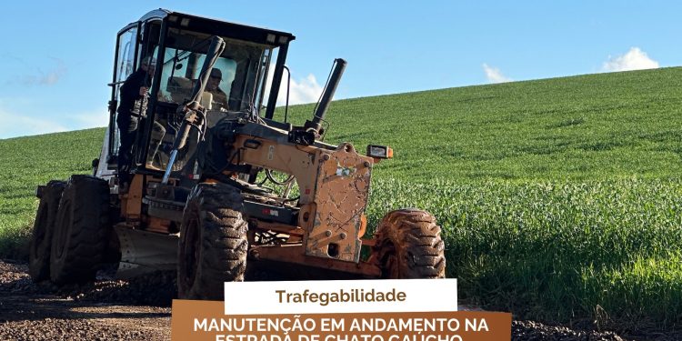 Prefeitura de Centenário realiza manutenção na estrada de Chato Gaúcho