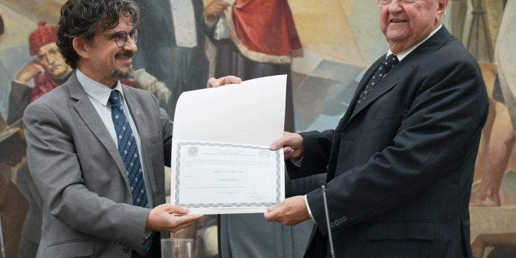 Pesquisador nascido em Piratuba é o mais novo professor Emérito da Universidade Federal do Rio Grande do Sul – UFRGS