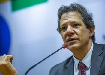 Agro mudará de opinião sobre medidas se aceitar reunião com Fazenda, diz Haddad