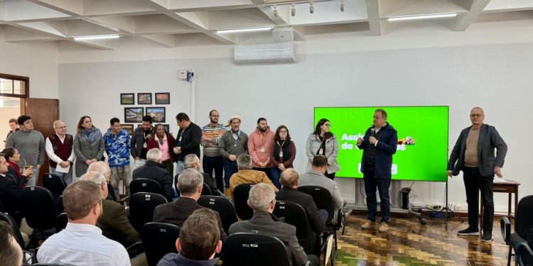 Secretaria da Agricultura do RS já assinou 314 convênios com municípios para recuperação de estradas rurais
