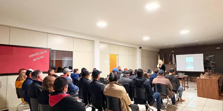 Produtores rurais de Carlos Gomes participam de curso sobre emissão de Nota Fiscal Eletrônica