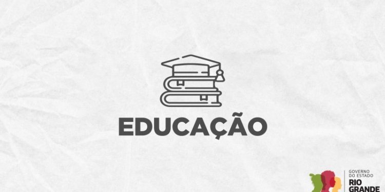 Governo lança concurso com 6 mil vagas para professores da Rede Estadual
