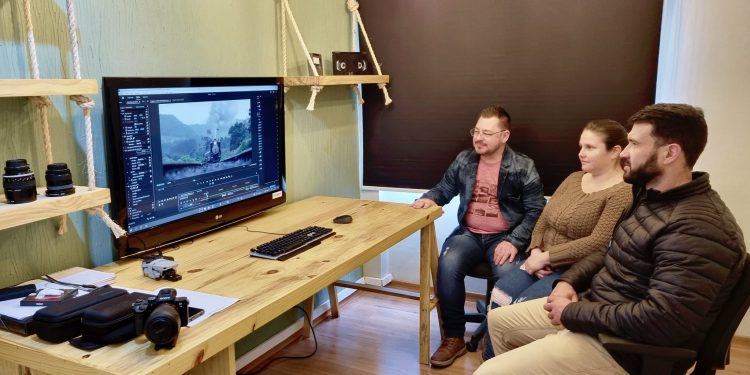 Record News exibe série de televisão que revive a trajetória da Ferrovia do Contestado no interior do Brasil