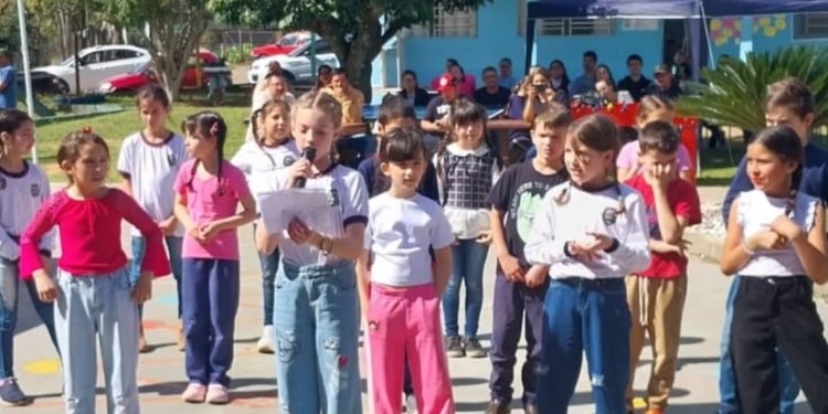 Machadinho realiza o Dia da Família na Escola
