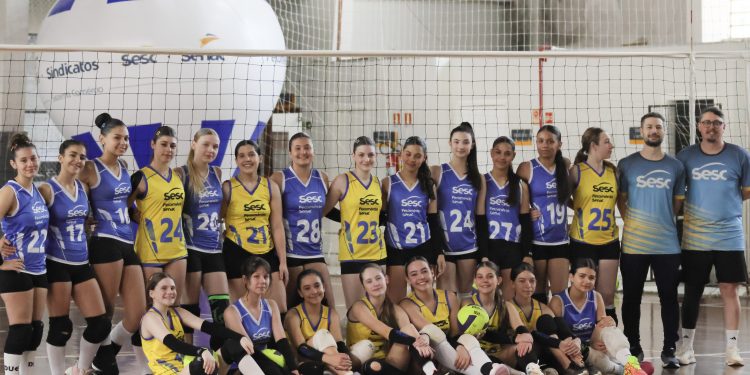 Alunas do Sesc Erechim participam de campeonato de vôlei em Caxias do Sul