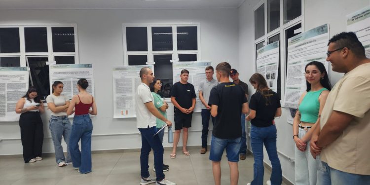 Mostra Científica de Medicina Veterinária da URI destaca inovação e excelência acadêmica