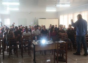 Reunião da Associação de Produtores de Gado de Corte debate alternativas para a pecuária em Machadinho