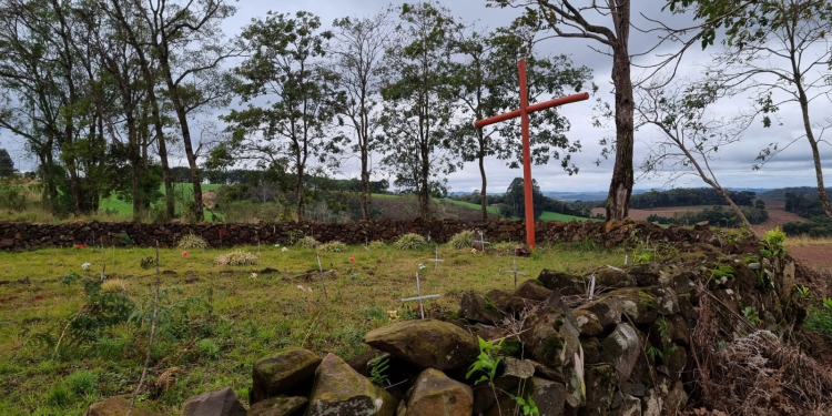 Pesquisa revela a verdadeira história do Cemitério Redondo, símbolo da colonização cabocla em Piratuba