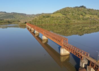 Luta pelo assoalhamento metálico da ponte rodoferroviária de Marcelino Ramos avança em Brasília