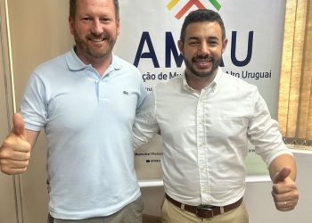 Prefeitos elegem nova diretoria da AMAU para 2026 em assembleia no Alto Uruguai