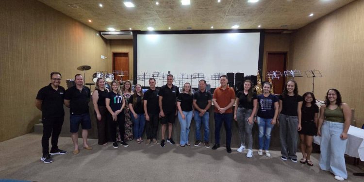Consórcio Machadinho participa da entrega de instrumentos do Projeto “Música é Alegria”, em Piratuba