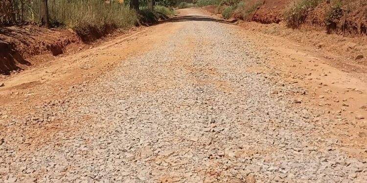 Governo municipal anuncia melhorias em estradas rurais em São João da Urtiga