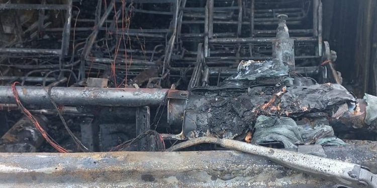 Incêndio em veículo interdita a ERS-208 entre Machadinho e Maximiliano de Almeida