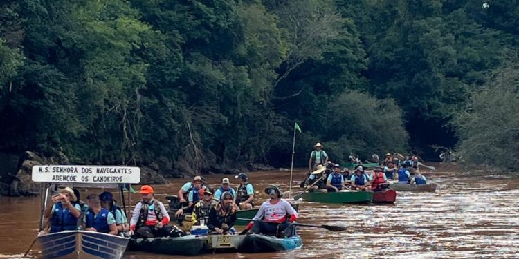 12ª Canoagem Ecológica reúne mais de 500 participantes e promove repovoamento do Rio Inhandava no RS