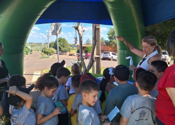 Consórcio Machadinho realiza ação de distribuição de mudas e educação ambiental em Barracão/RS