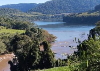Mistério em Maximiliano de Almeida: pescador sofre ataque de animal desconhecido no Rio Ligeiro