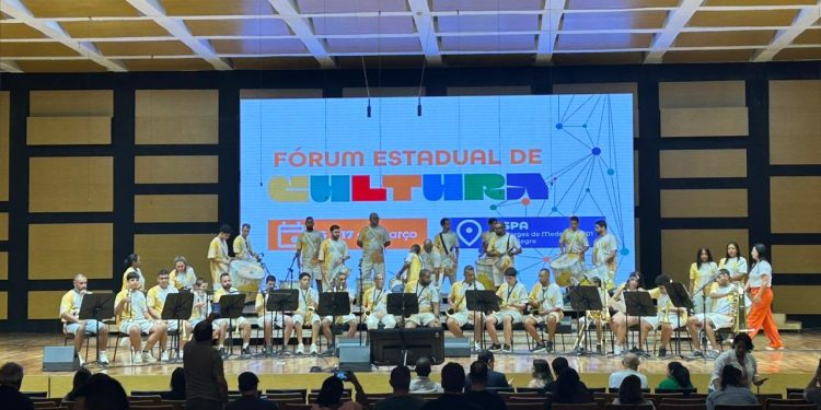 Comitiva de Machadinho participa do Fórum Estadual da Cultura realizado em Porto Alegre
