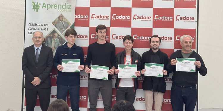 São João da Urtiga realiza certificação do programa Jovem Aprendiz e destaca incentivo à qualificação profissional da juventude