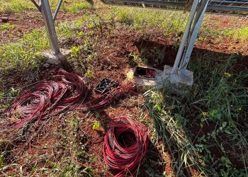 Vândalos atacam usina solar em Maximiliano de Almeida e causam grande prejuízo