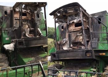 Colheitadeira é encontrada incendiada em uma lavoura de Barracão, no Nordeste gaúcho