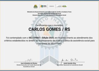 Carlos Gomes recebe selo nacional de excelência na gestão da assistência social
