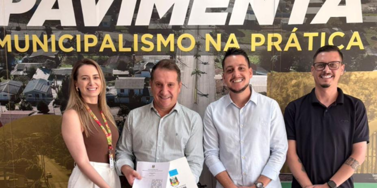 Erechim assina convênio do PAVIMENTA RS para ligação até a BR 153