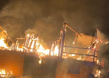 Incêndio atinge residência e mobiliza equipes em São João da Urtiga (RS)