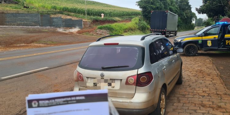 PRF prende motorista por uso de documento falso na BR-153, em Severiano de Almeida