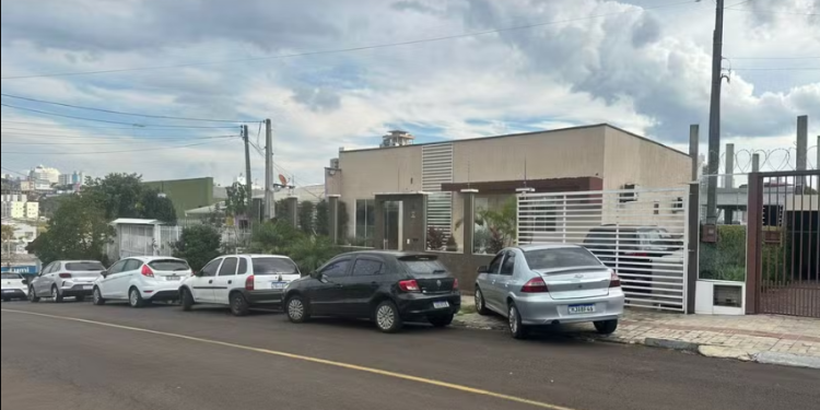 Menino de 4 anos morre após ser atacado por cachorro rottweiler do vizinho em SC