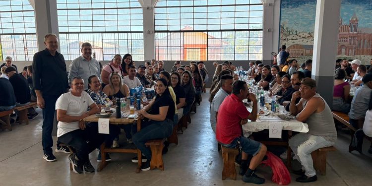 Prefeitura de Paim Filho celebra Dia do Trabalhador com almoço de confraternização para servidores