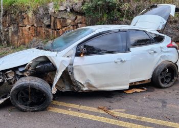 Acidente com carro que se dirigia para Maximiliano de Almeida, mobiliza Bombeiros em Santa Catarina
