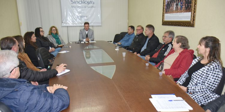 Primeira reunião de diretoria do Sindilojas Alto Uruguai projeta ações regionais