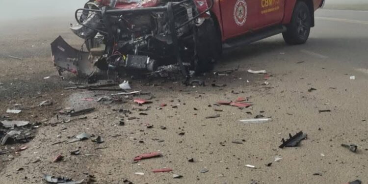 Viatura dos Bombeiros de Passo Fundo se envolve em grave acidente com dois mortos na BR 285